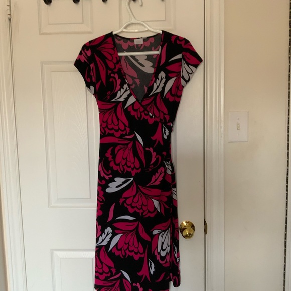 Beautiful black, white and pink dress - Picture 2 of 2